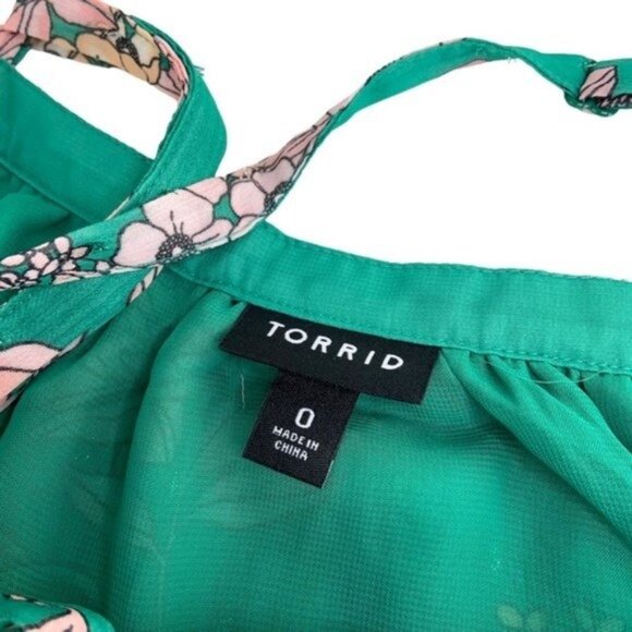 Torrid Cold Shoulder Chiffon Green Floral Halter Blouse - Picture 4 of 8